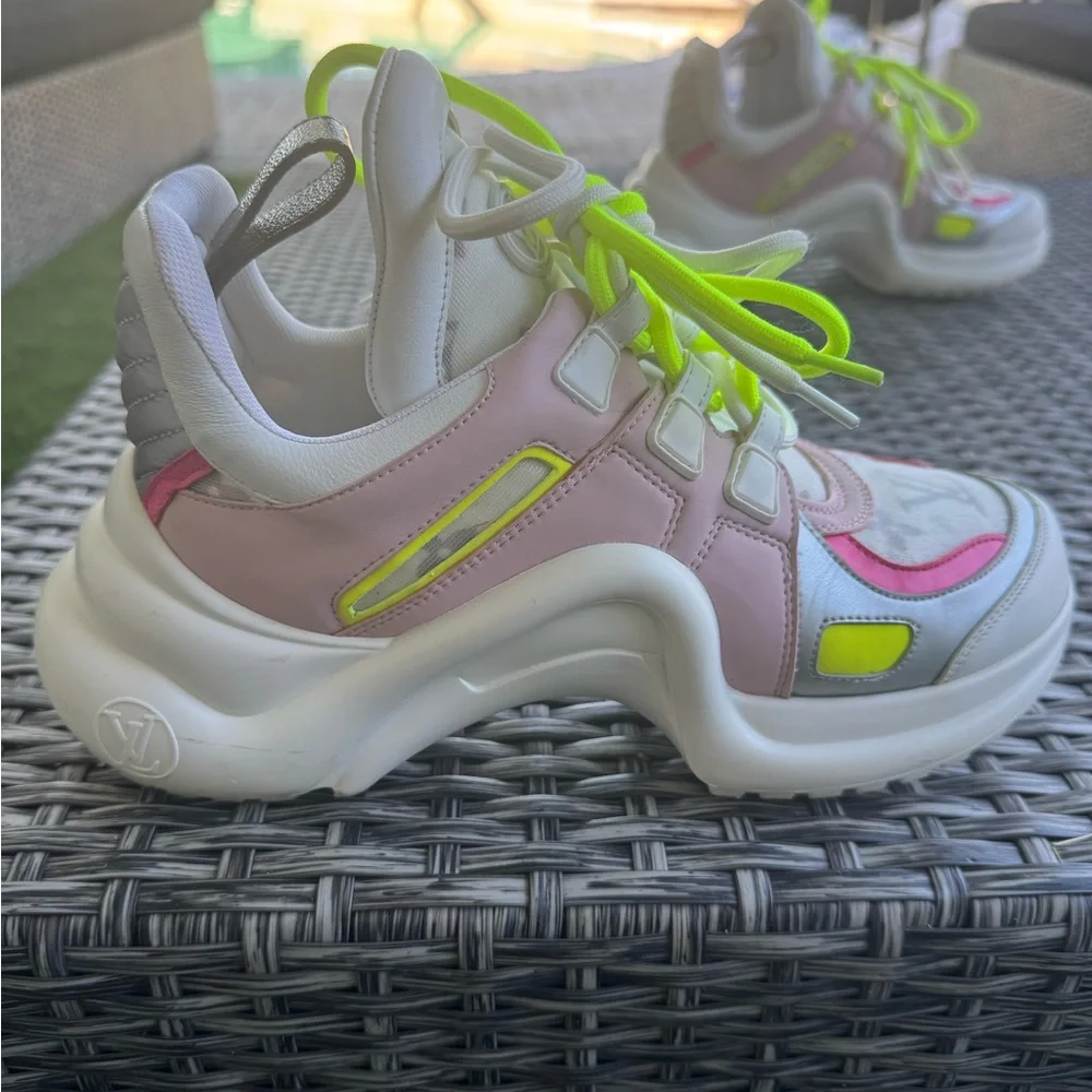 Louis Vuitton Archlight Sneakers sz 38 - Picture 4 of 8